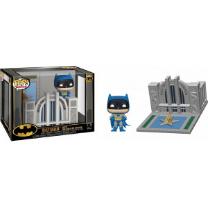 POP! TOWN: BATMAN 80 YEARS - BATMAN WITH THE HALL OF JUSTICE #09 889698444699